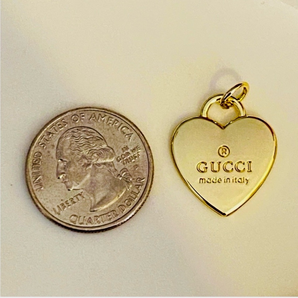Gucci Heart Pendant - Picture 2 of 3